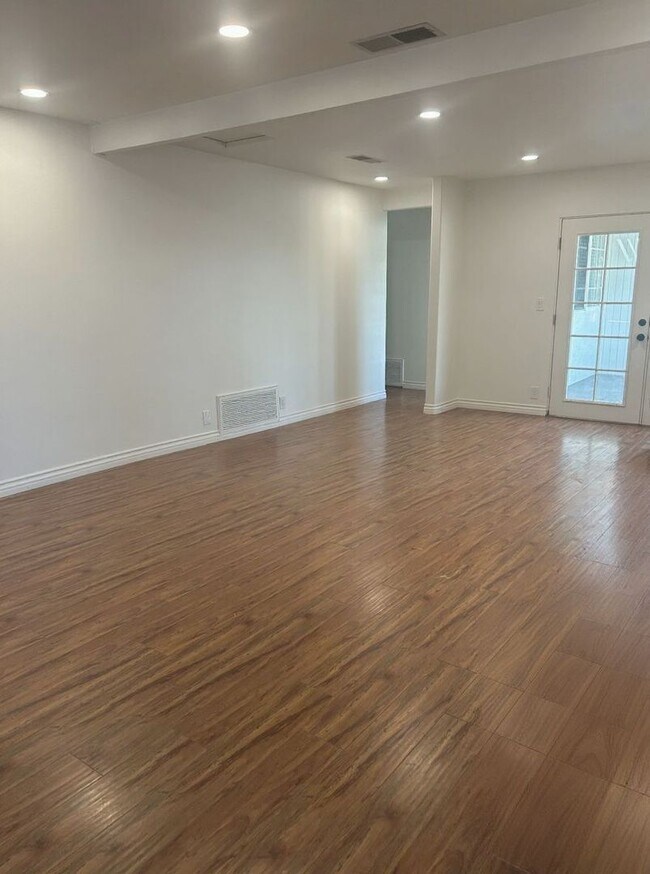 Photo - Stunning 3BD/2BA Corner-Lot Home with Relaxing Views – Only $4,495 – Mission Heights