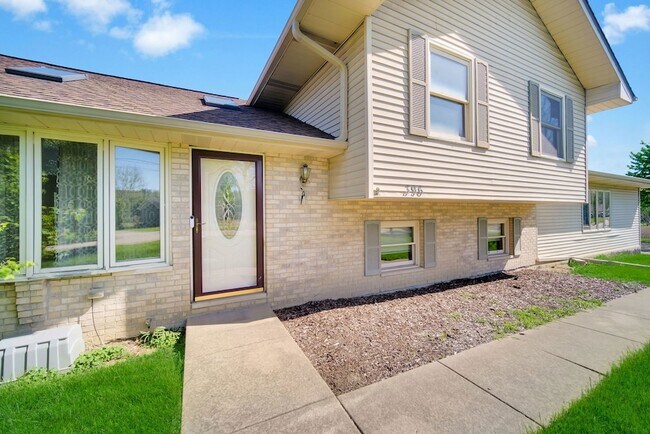 Photo - 396 Ridgeland Ave