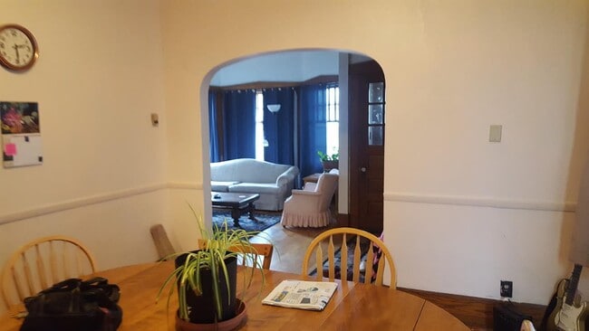Photo - 3129 N Bartlett Ave Townhome