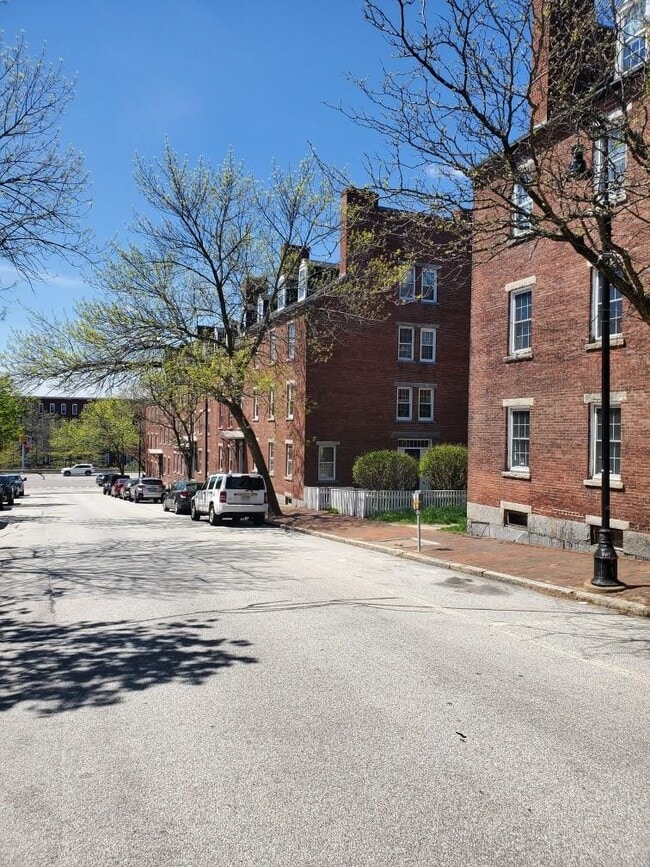 Photo - 125 W Merrimack St Unit 2