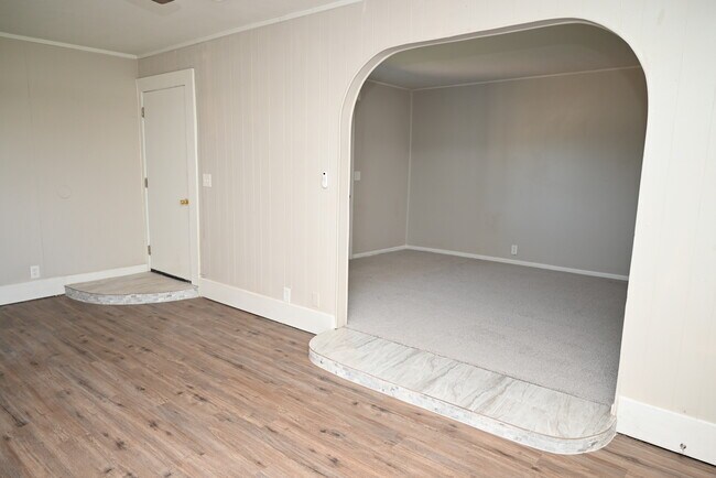 Photo - 2813 Roanoke Dr