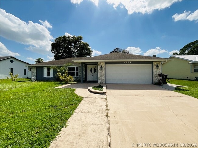 Building Photo - 1634 SW Gemini Ln