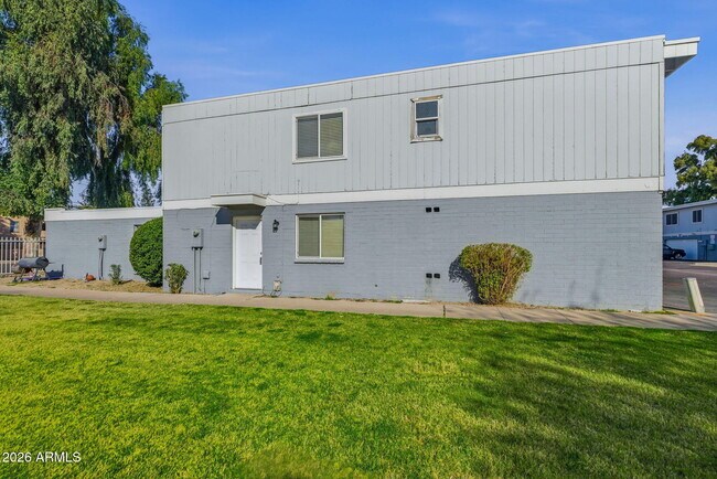 Photo - 6627 N 27th Ave