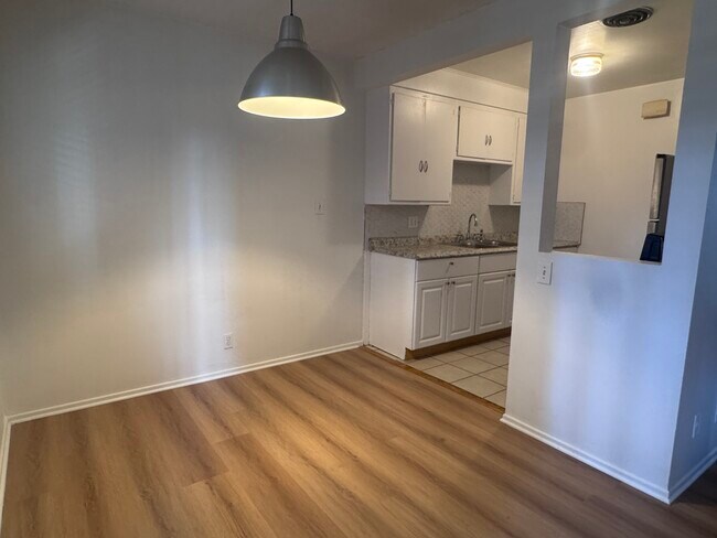 3827 College Ave Unit College#6