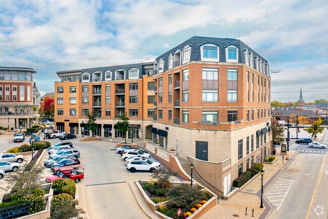 Photo - 510-608 W Touhy Ave