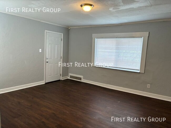 Photo - 2921 N Main St Unit Apt. 6
