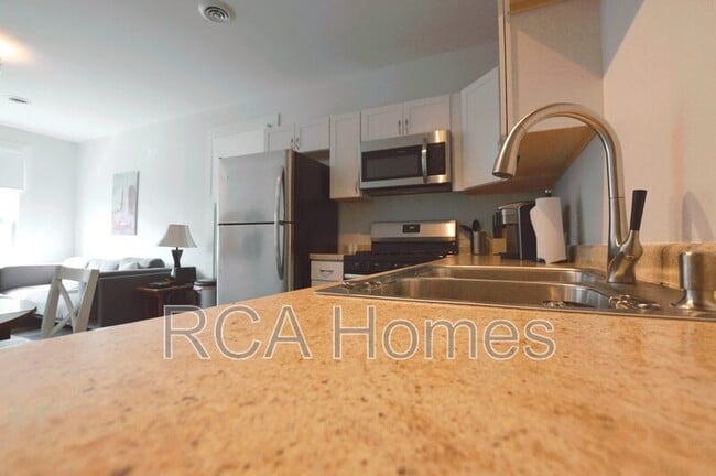 Photo - 1112 Pleasant St Unit 3