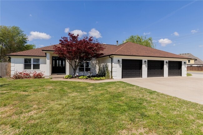 Building Photo - 1261 Mount Hebron Rd