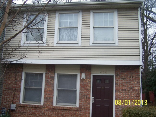 Springleaf Circle - Springleaf Circle Apartment
