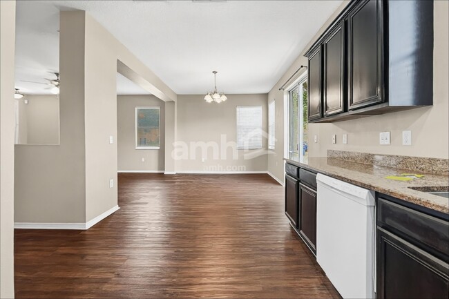 Photo - 18934 Randall Pl