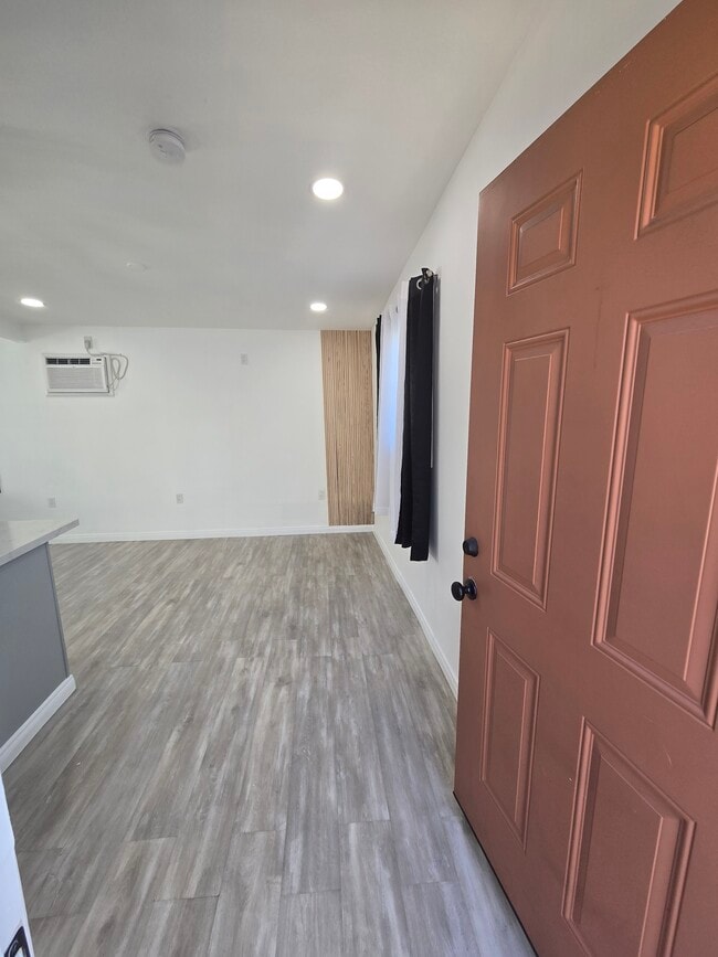 Photo - 1943 Claudina Ave Unidad Back house