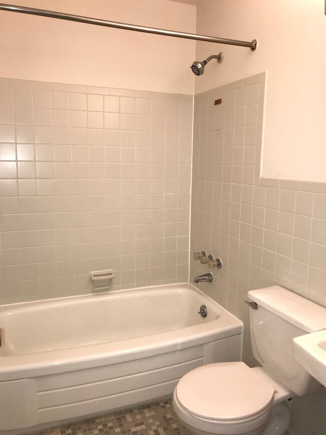 Photo - Charming Townhouse in Downtown