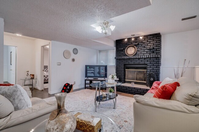 5839-5185 185 St NW Unit SI ID1564650P