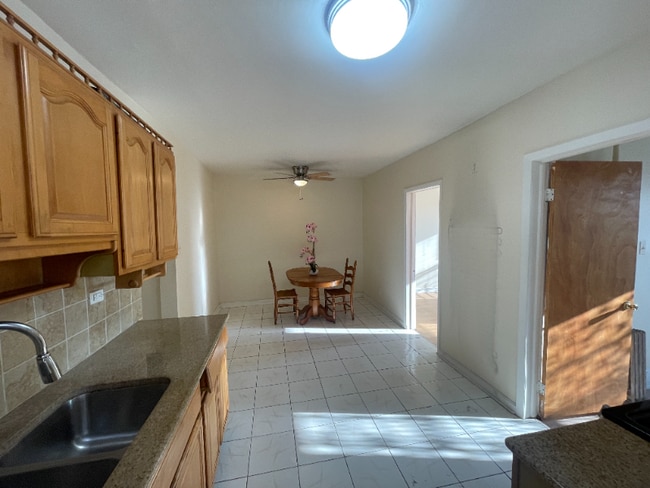 Photo - 98 Bristol St Unit 2