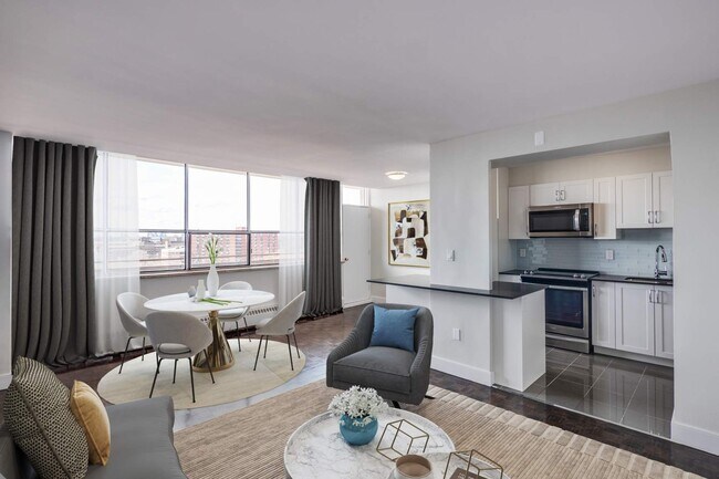 Building Photo - 2892 St Clair Ave