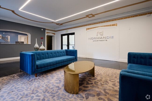Lobby - Normandie Apartments