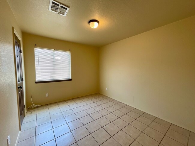 Photo - Great location!