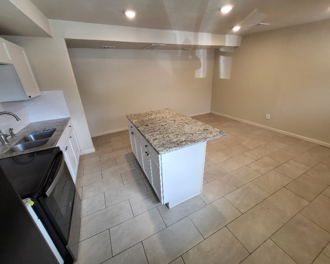 118 Esmeralda Dr