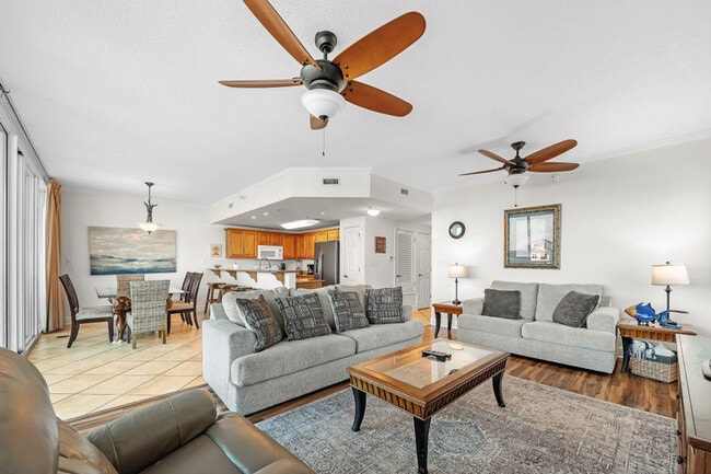 Building Photo - 1524 W Beach Blvd Rental