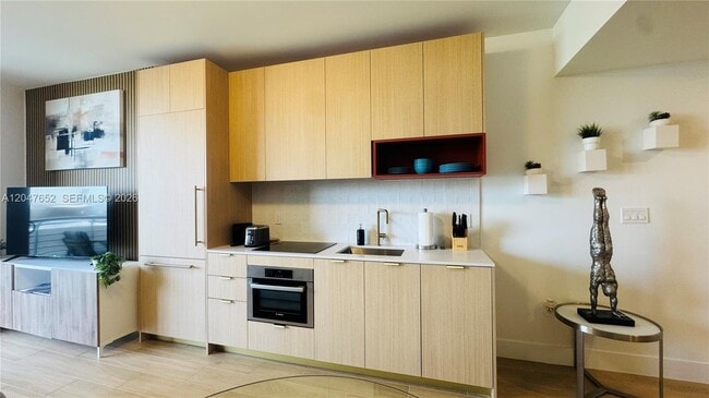 Photo - 90 NE 32nd St Unit 613