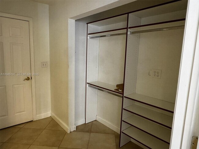 Photo - 158 SW 96th Ct Unit B