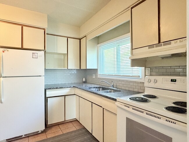 Photo - 1253 Goyeau St