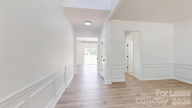 Photo - 2536 Coltsgate Road