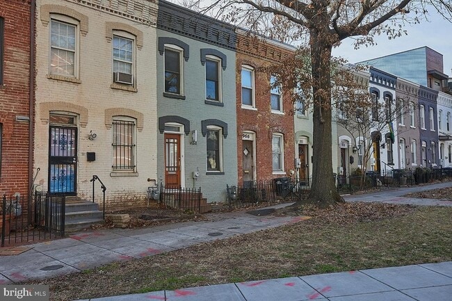 Photo - 964 Florida Ave NW