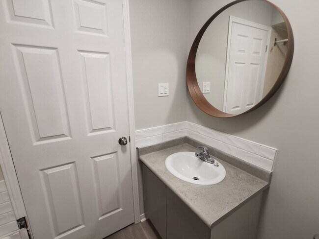 Photo - 104 Codrington St