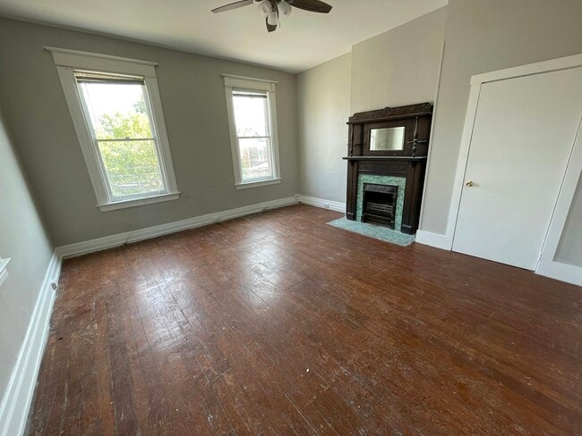 Photo - 1703 Holman St