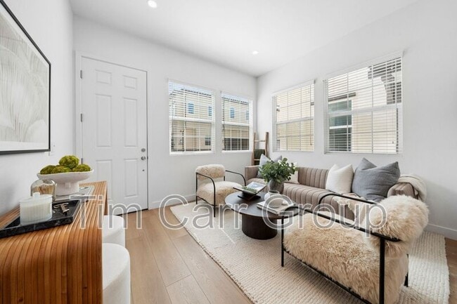 Photo - 374 Hamilton St Unit B 101