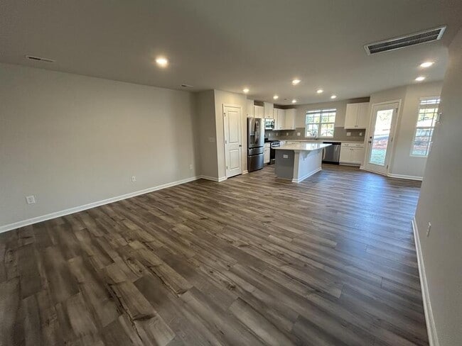 Photo - 516 Brasstown Ct
