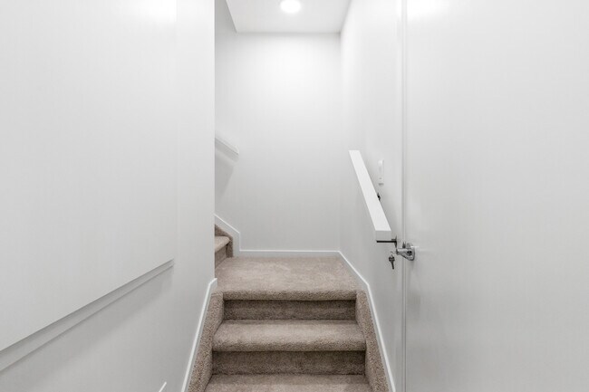 Photo - 11440-11487 87 St NW Unit BSMT 1