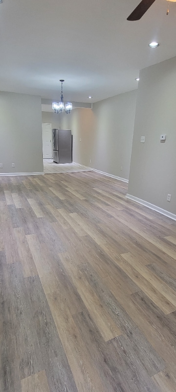 Photo - 5760 Theodosia Ave