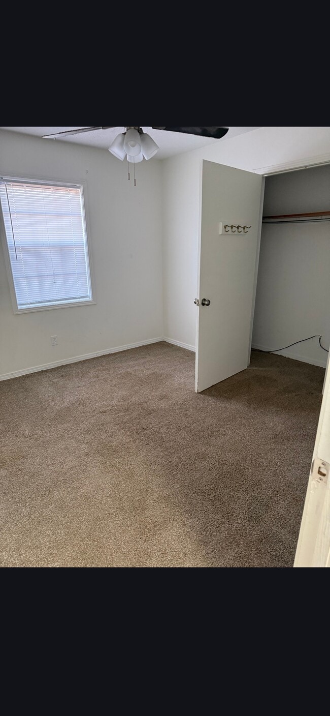 Photo - 619 Cherokee Rd