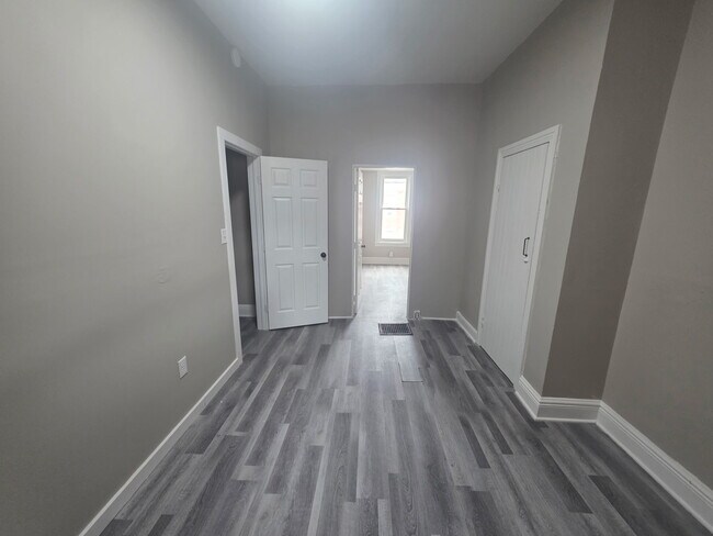 429 W Princess St