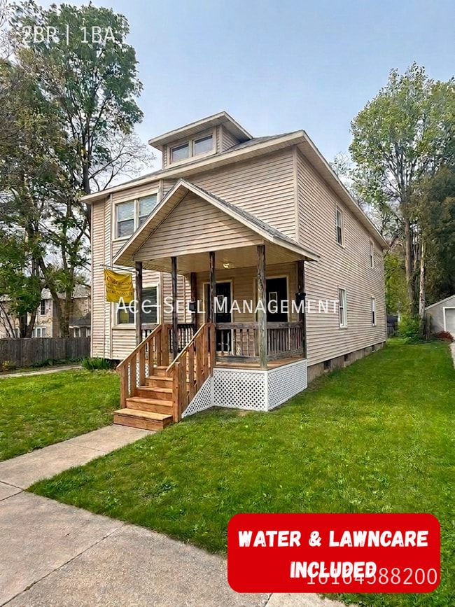 Building Photo - 235 Page St NE Unit 235