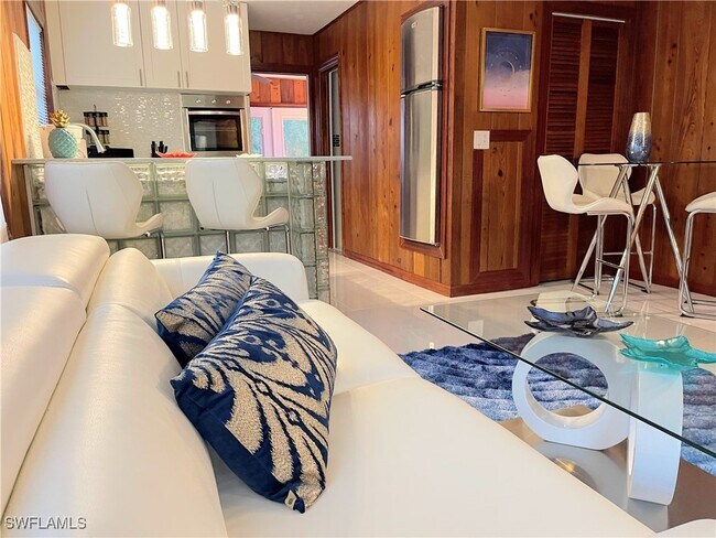 Building Photo - 317 Nature View Ct