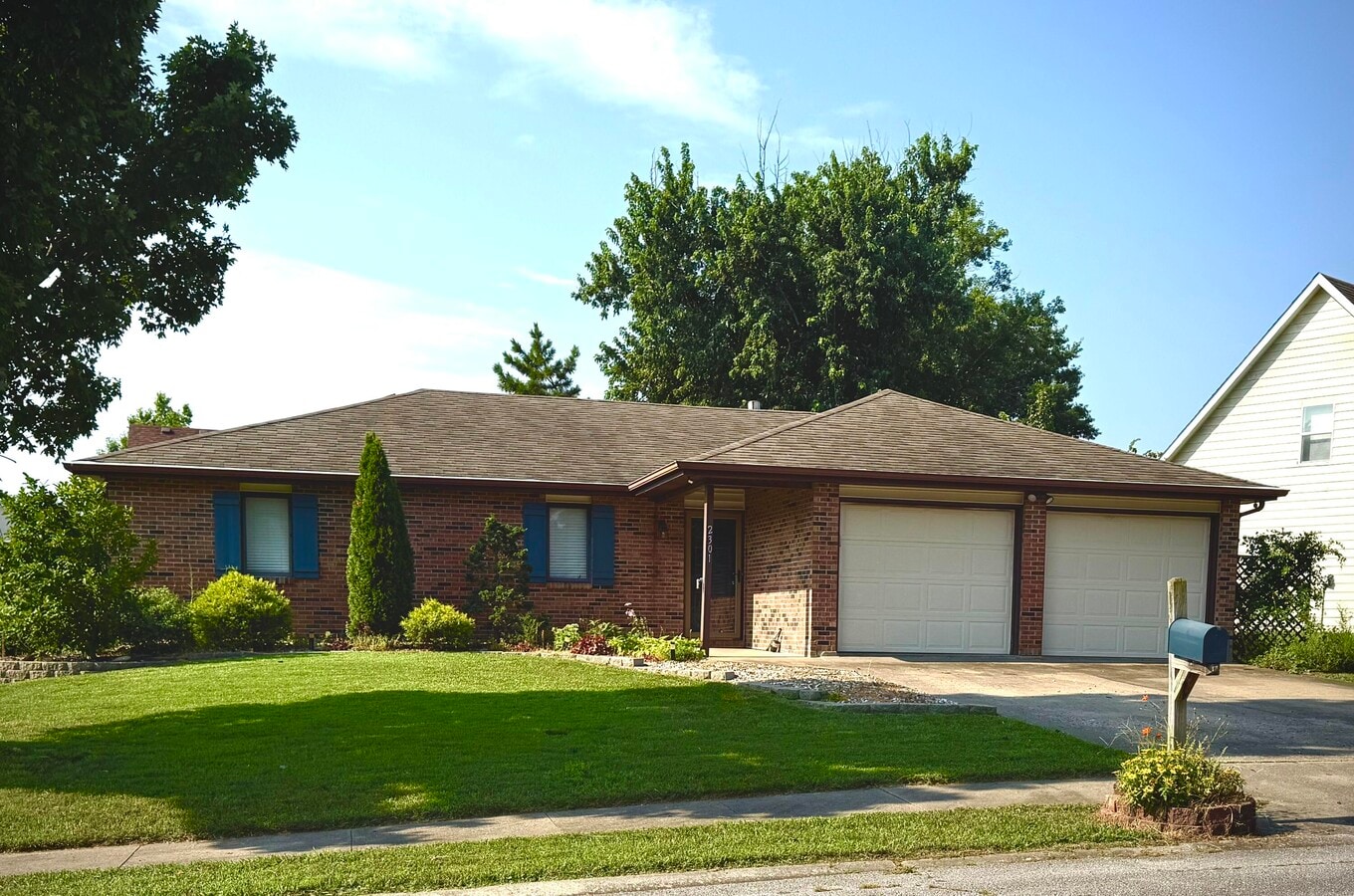 Photo - 2301 Winchester Dr
