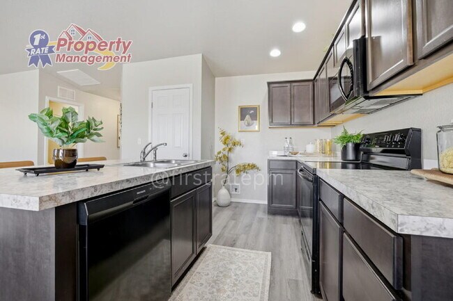 Photo - 12794 Conner St