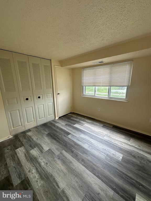 Building Photo - 550 Heather Ridge Dr Unit 7G