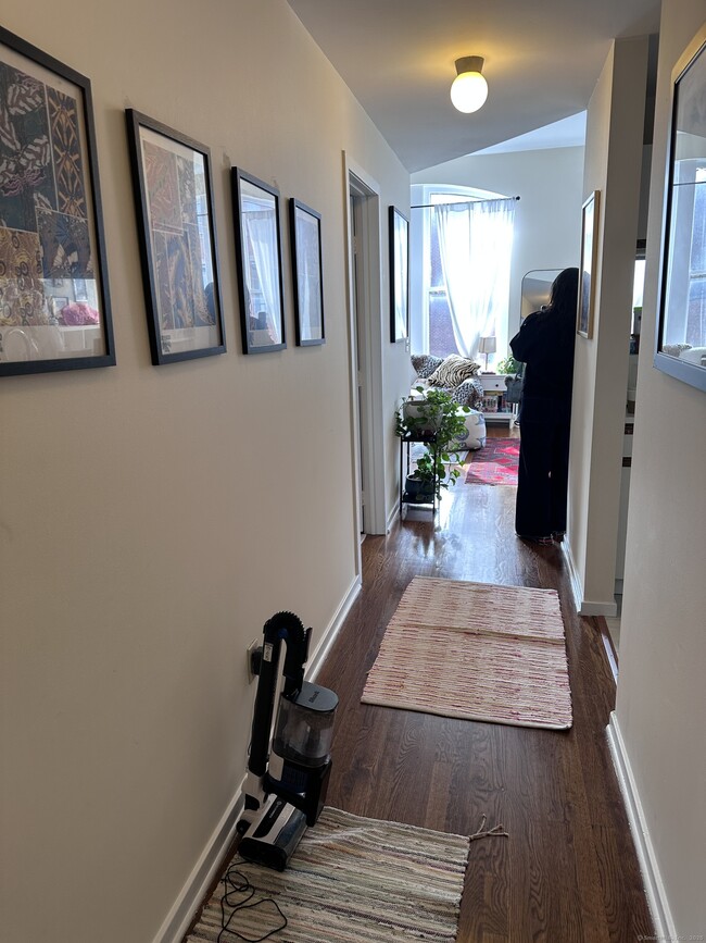 Photo - 83 Washington St Unidad 3B