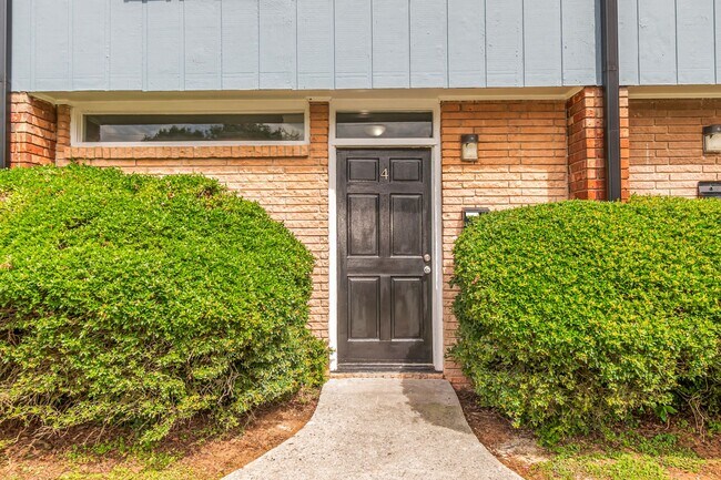 Photo - Don’t Miss Out! Look, Lease, and Live Specials EXTENDED to January 31st!