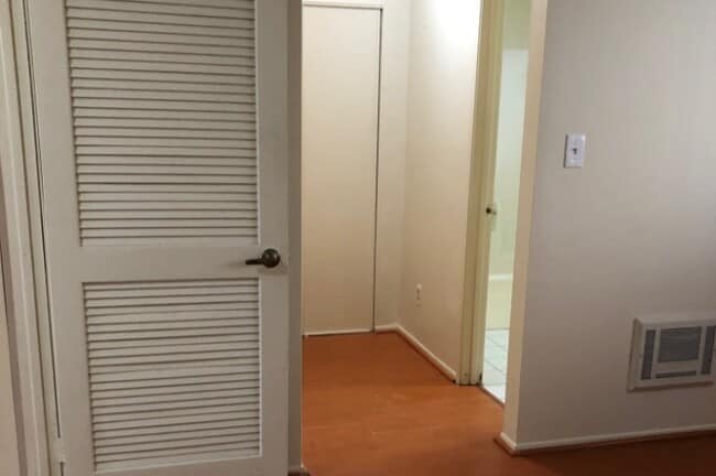 Photo - 10521 National Blvd Unit 106