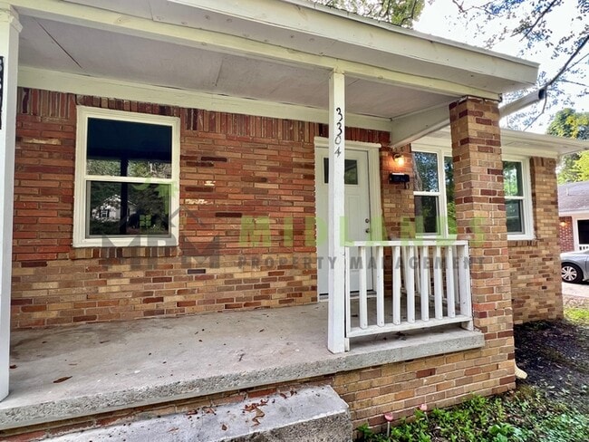 Photo - 3304 Margrave Rd