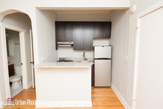 Photo - 4624 N Paulina St Unit M03B