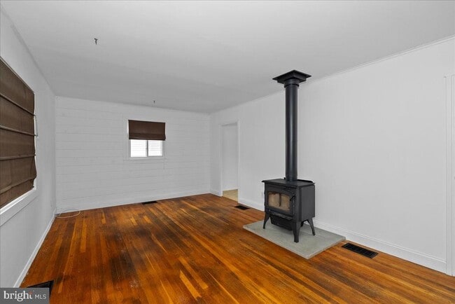 Photo - 6451 Maplewood Dr