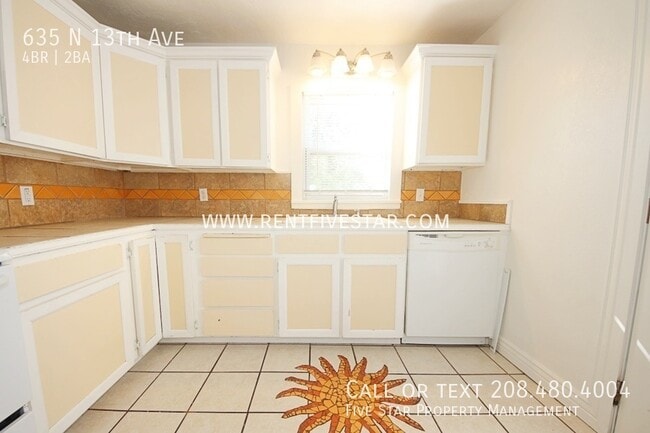 Photo - 635 N 13th Ave
