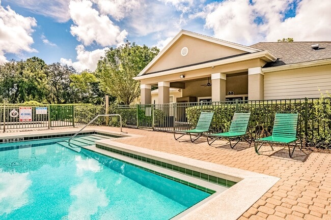 Whispering Woods Apartments