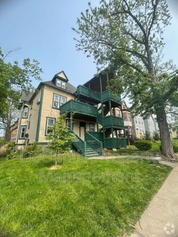 Building Photo - 5730 Holden St Unit Apartment #2F